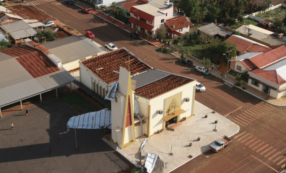 Estado envia ajuda humanitária a cidades do Oeste e Noroeste atingidas por temporais