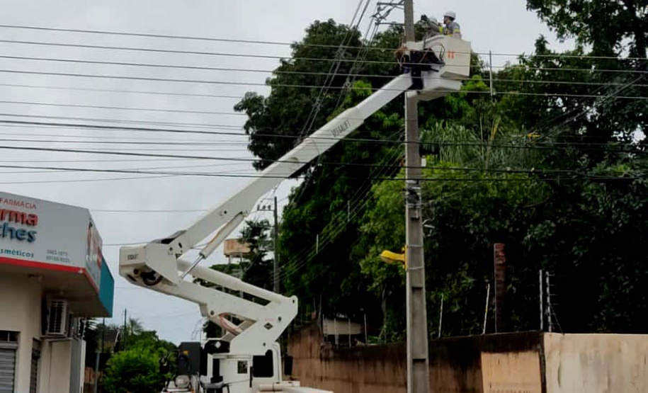 Após fortes chuvas, equipes da Copel trabalham em todo o Estado para recompor rede de energia