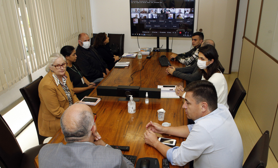 Com mais três óbitos no boletim, Saúde discute novas políticas contra a dengue
