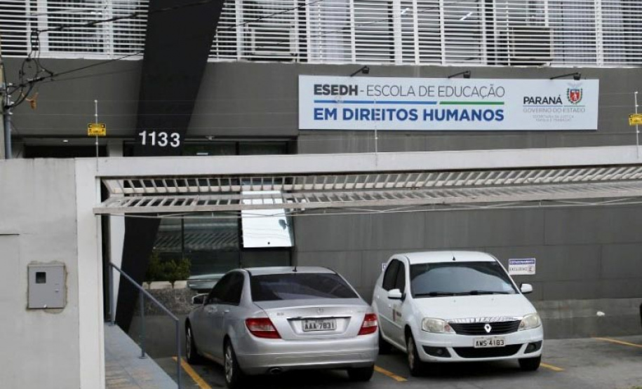 Estado promove qualificação em assistência social, socioeducação e igualdade racial