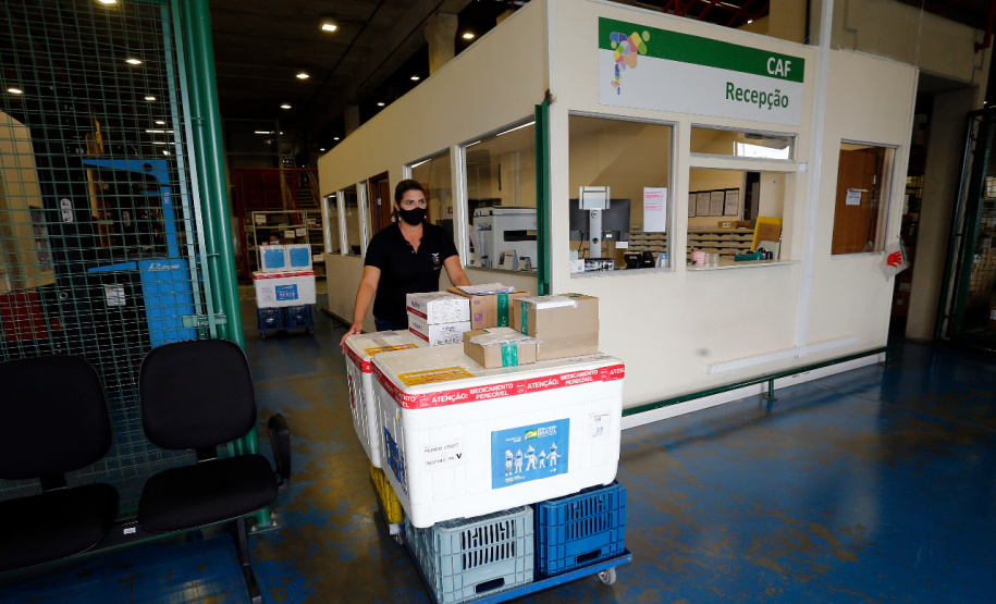 Saúde reabastece regionais com mais 437 mil vacinas da gripe e Covid-19