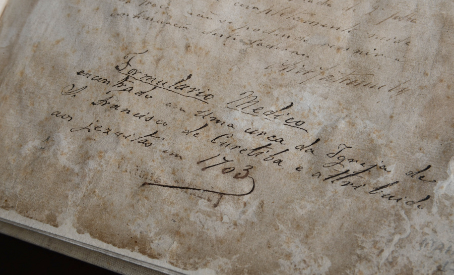 Documento jesuíta raro é exposto no MUPA pela primeira vez no Paraná