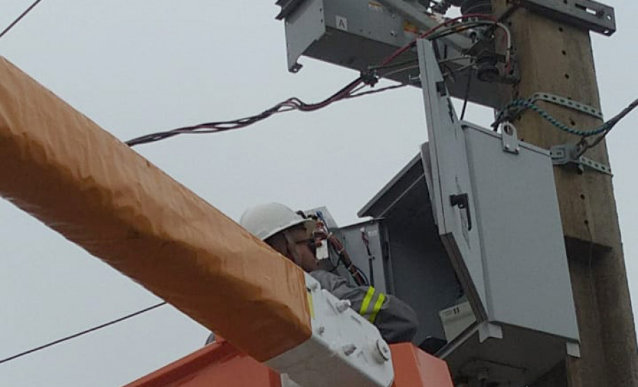 Após fortes chuvas, equipes da Copel trabalham em todo o Estado para recompor rede de energia