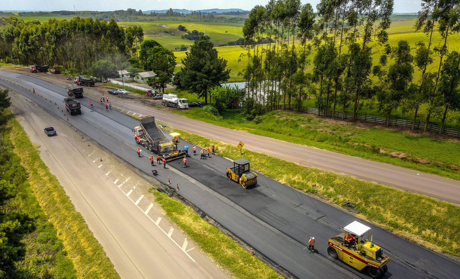 Implantação de terceiras faixas avança e traz mais agilidade e segurança para o tráfego na PR-092