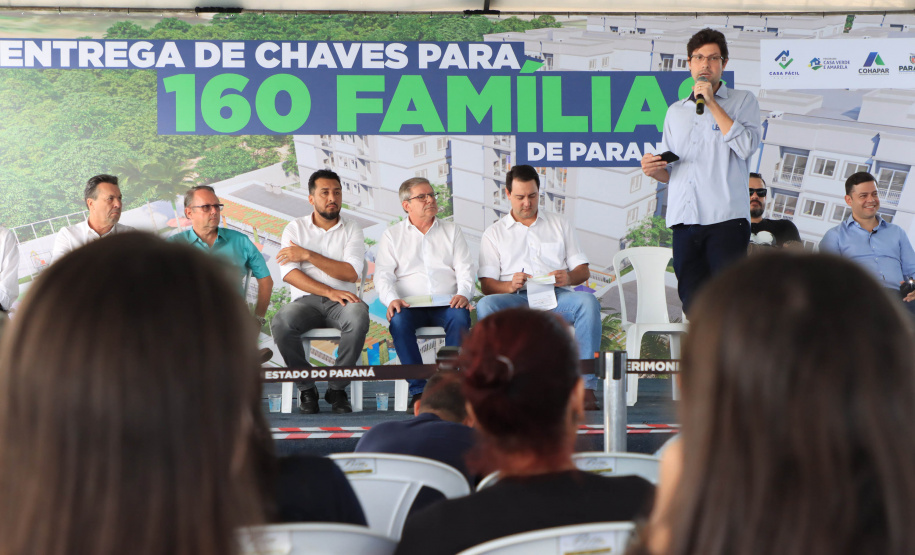Governador Carlos Massa Ratinho Junior entrega moradias para 160 famílias em Paranavaí - Paranavaí, 20/04/2022