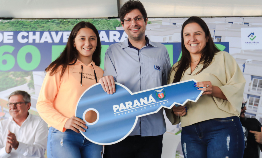 Governador Carlos Massa Ratinho Junior entrega moradias para 160 famílias em Paranavaí - Paranavaí, 20/04/2022