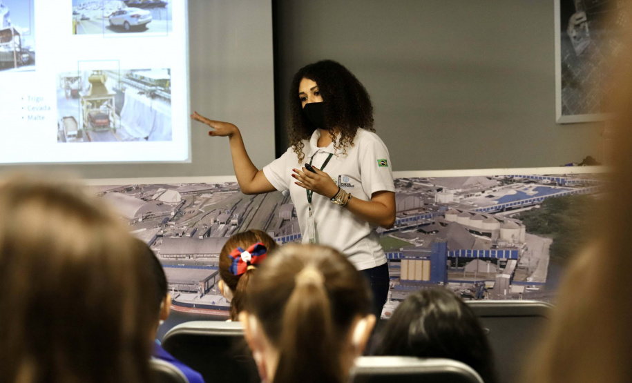 Porto Escola retoma atividades após ser suspenso devido à pandemia