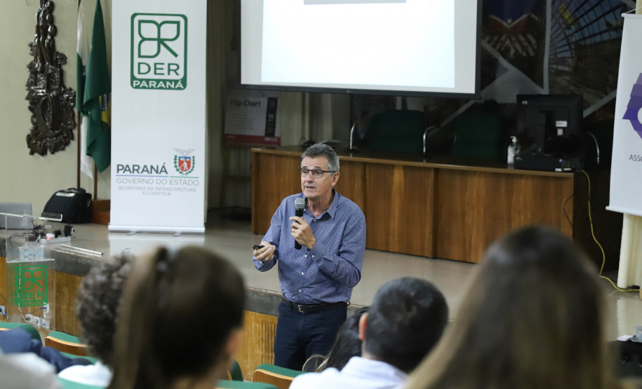 DER/PR estuda continuidade da restauração em concreto da PRC-280  -