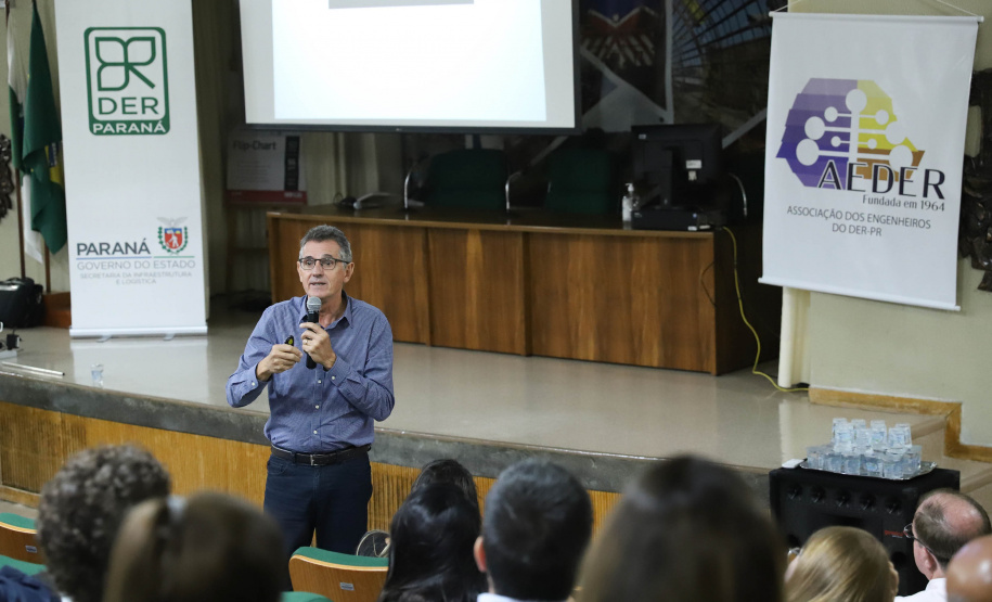 DER/PR estuda continuidade da restauração em concreto da PRC-280  -