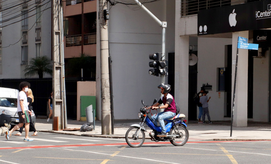 Ciclomotores e bicicletas elétricas precisam seguir recomendações de segurança, alerta Batalhão de Trânsito da PM