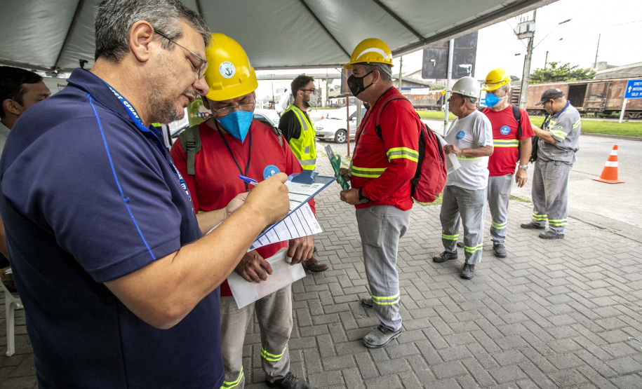 Saúde nos Portos atende portuários em Paranaguá
