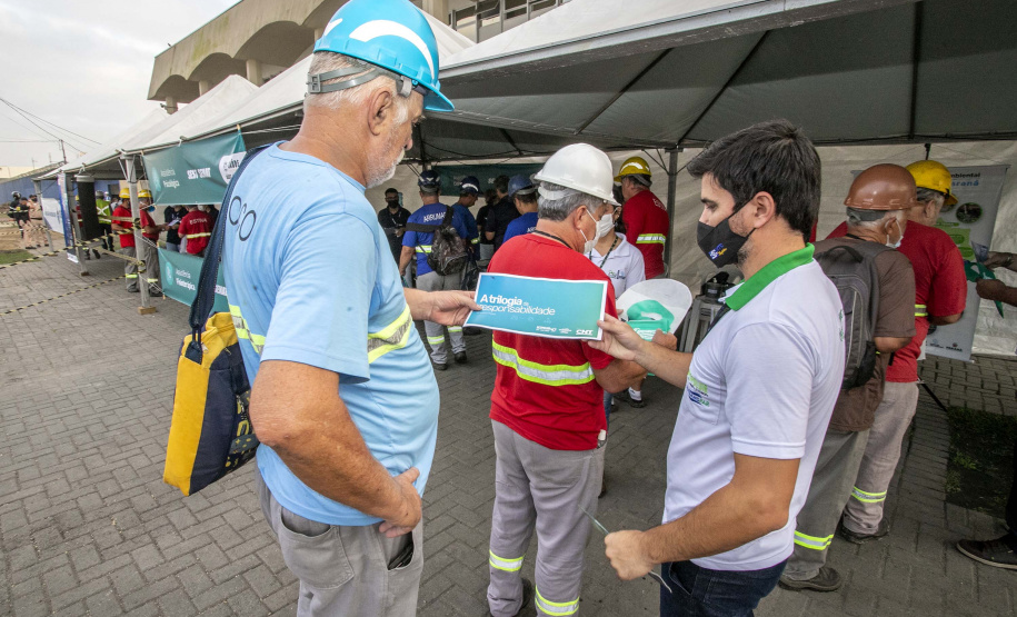 Saúde nos Portos atende portuários em Paranaguá