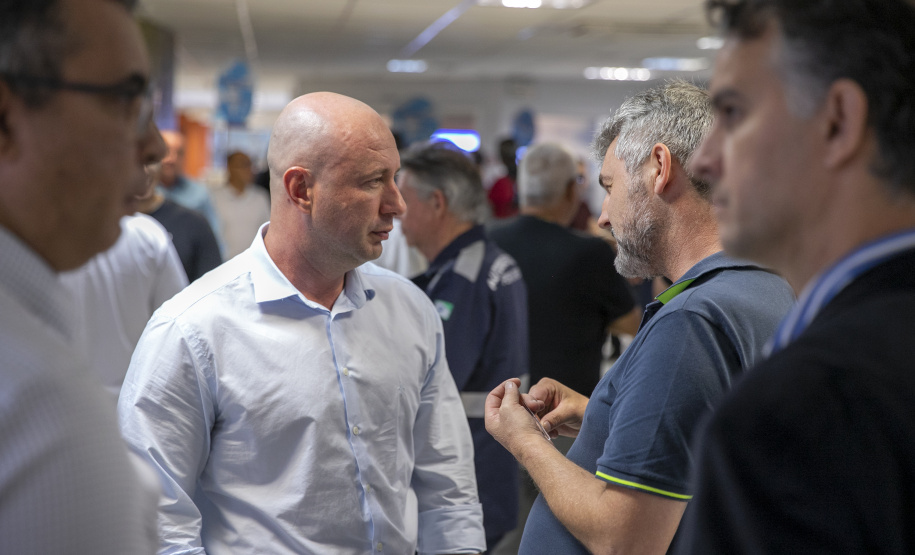 Autoridade portuária recebe representantes de trabalhadores