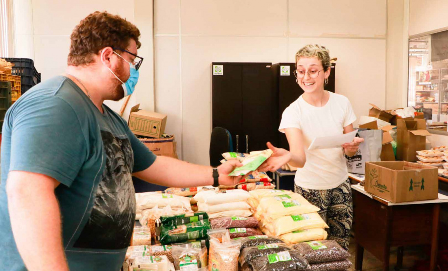 Projeto da UEPG coordena rede de distribuição de produtos orgânicos para cidades da região