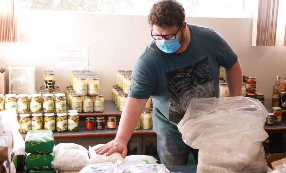 Projeto da UEPG coordena rede de distribuição de produtos orgânicos para cidades da região