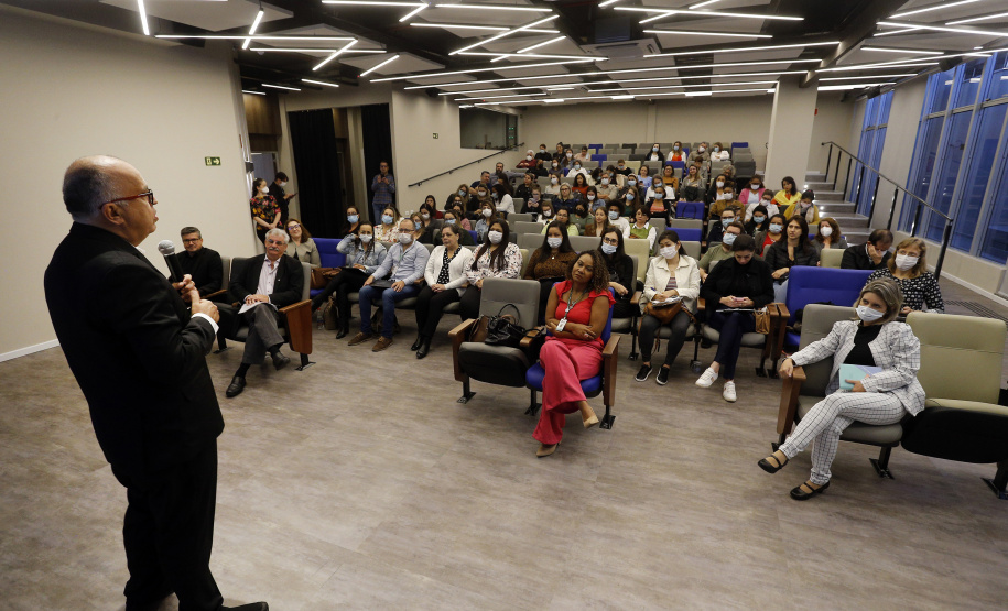 Vacinação é o principal tema do 3º Encontro de Formação do PlanificaSUS Paraná