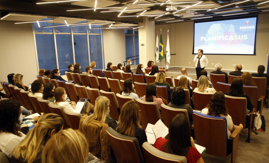 Vacinação é o principal tema do 3º Encontro de Formação do PlanificaSUS Paraná