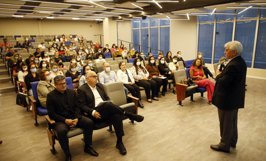 Vacinação é o principal tema do 3º Encontro de Formação do PlanificaSUS Paraná