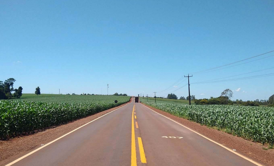 Trecho da PR-317 entre Toledo e Santa Helena recebe reforço na sinalização viária