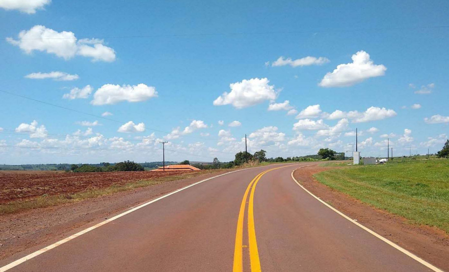 Trecho da PR-317 entre Toledo e Santa Helena recebe reforço na sinalização viária