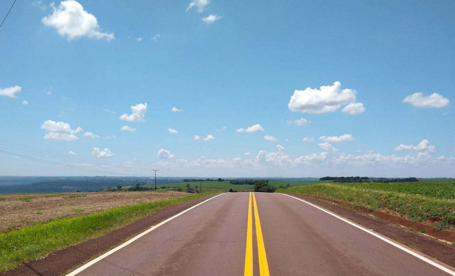 Trecho da PR-317 entre Toledo e Santa Helena recebe reforço na sinalização viária