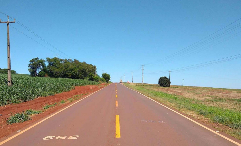 Trecho da PR-317 entre Toledo e Santa Helena recebe reforço na sinalização viária