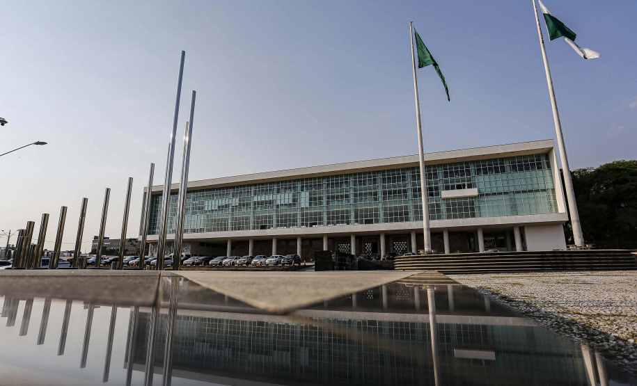 Governo sanciona decreto que regulamenta a gestão de pessoal das universidades estaduais