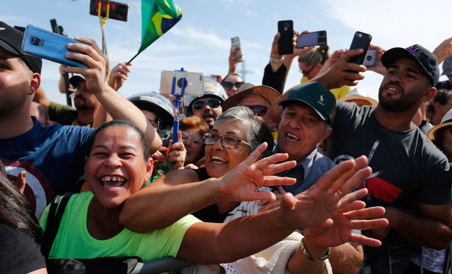 O governador Carlos Massa Ratinho Junior visitou neste sábado (9), ao lado do presidente da República, Jair Bolsonaro, o Santuário de São Miguel Arcanjo, em Bandeirantes, na Região Norte. - Bandeirantes, 09/04/2022