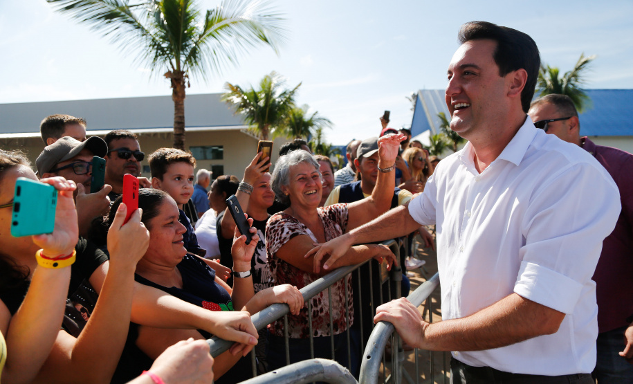 O governador Carlos Massa Ratinho Junior visitou neste sábado (9), ao lado do presidente da República, Jair Bolsonaro, o Santuário de São Miguel Arcanjo, em Bandeirantes, na Região Norte. - Bandeirantes, 09/04/2022