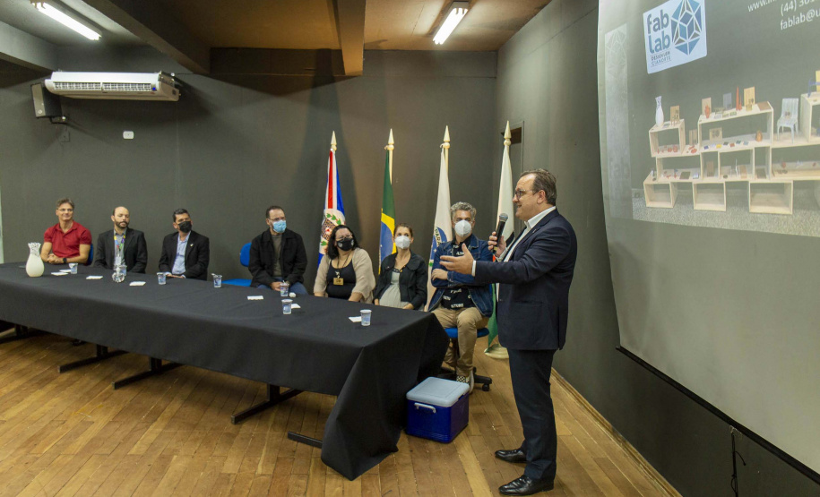 Inspirada no MIT, dos EUA, UEM inaugura Fab Lab, oficina tecnológica