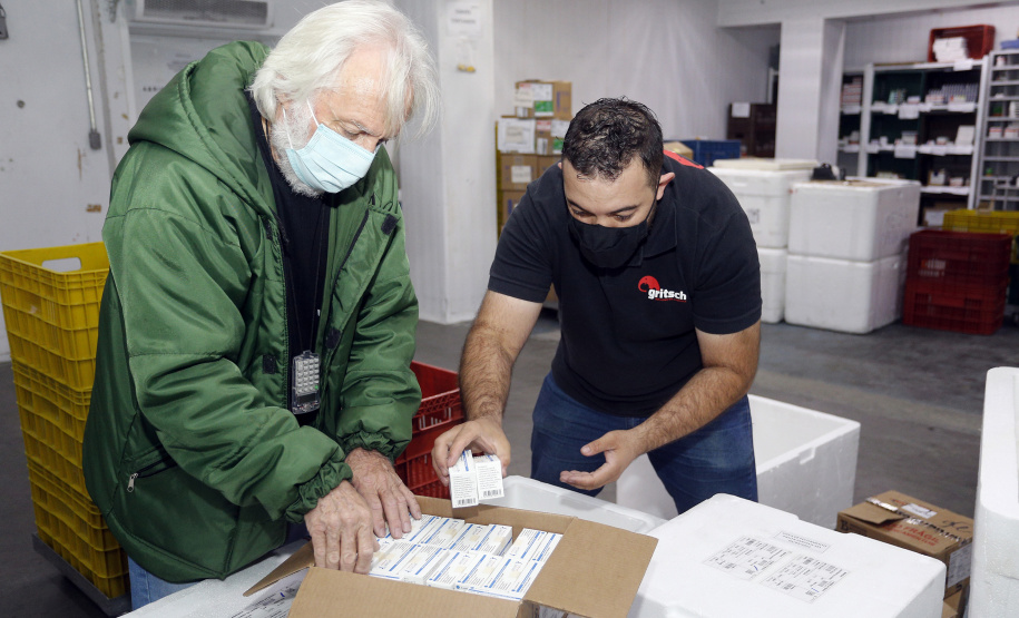 Estado recebe 111 mil vacinas contra a Covid-19, maioria das doses para crianças