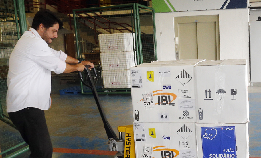 Estado recebe 111 mil vacinas contra a Covid-19, maioria das doses para crianças