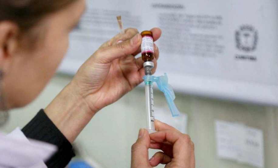 Mais de meio milhão de vacinas contra a gripe já foram aplicadas no Paraná