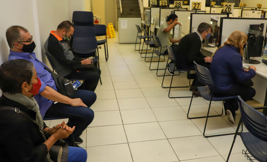 Agências do Trabalhador do Paraná oferecem 8.939 oportunidades de emprego