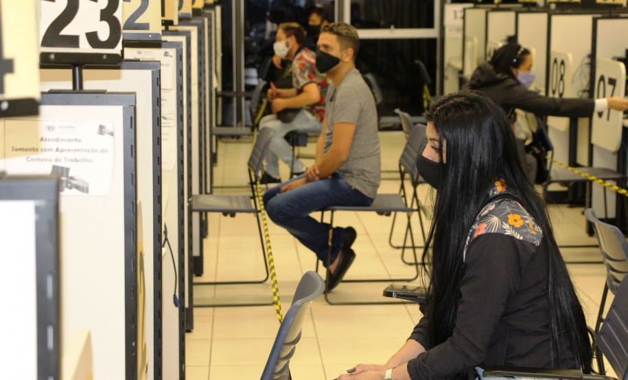 Agências do Trabalhador do Paraná oferecem 8.939 oportunidades de emprego