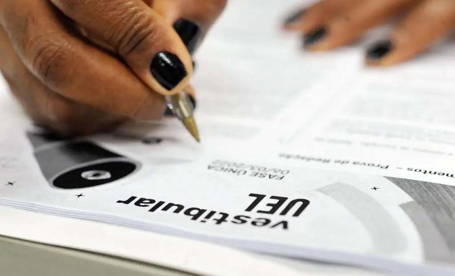 Pré-matrícula dos aprovados na 1ª convocação do Vestibular 2022 termina nesta terça-feira (26)