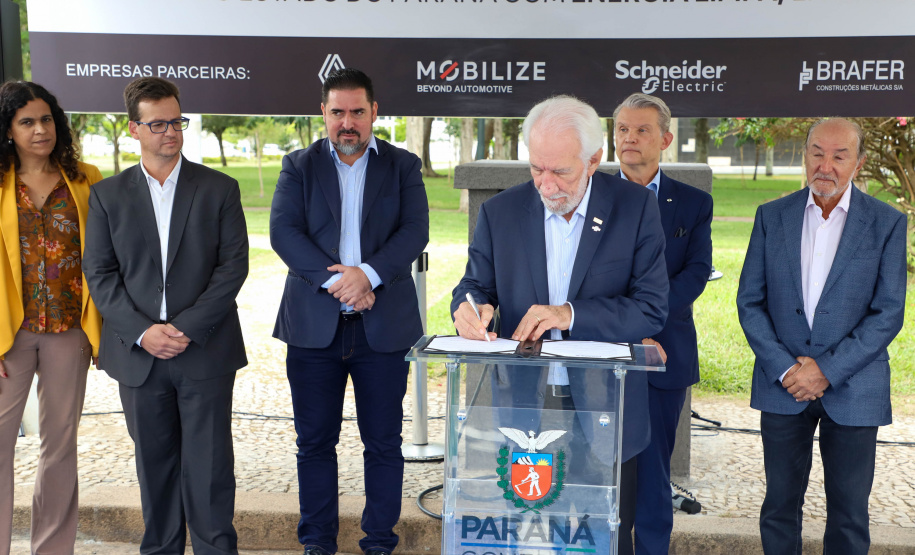 POSTO DE ENERGIA SOLAR