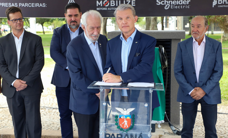 POSTO DE ENERGIA SOLAR