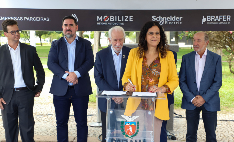 POSTO DE ENERGIA SOLAR