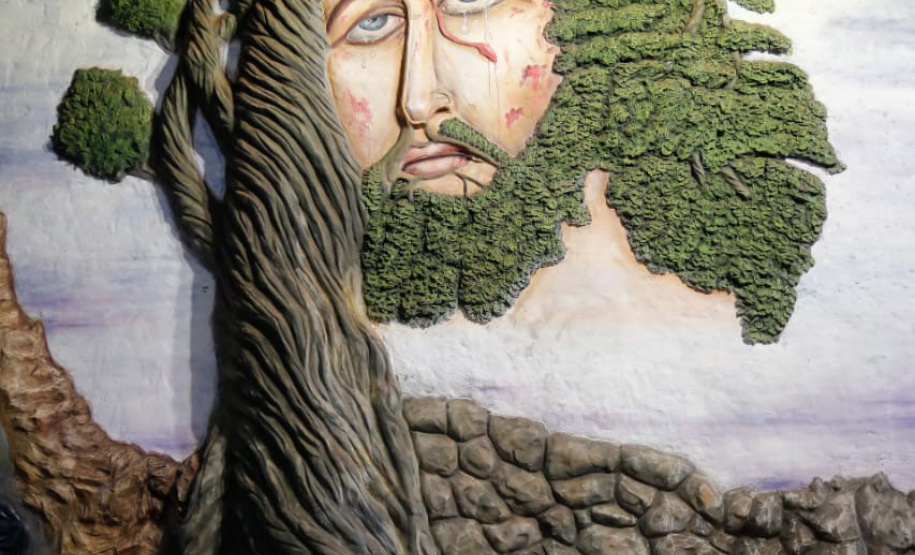 Santuário de São Miguel Arcanjo, em Bandeirantes, - Bandeirantes, 09/04/2022