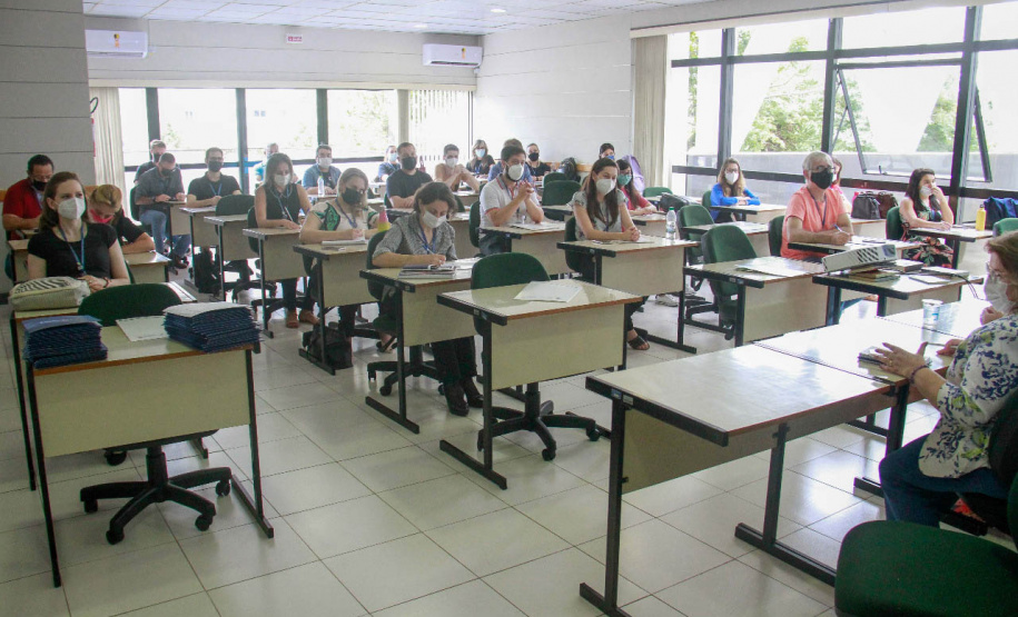 CGE investe na formação de seus servidores e disponibiliza cursos pela internet