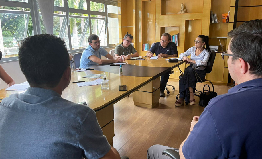 UEM suspende atividades letivas dia 25