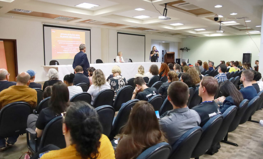 Governo entrega os planos operacionais para as 15 regiões turísticas do Paraná até 2024 - Curitiba, 28/04/2022