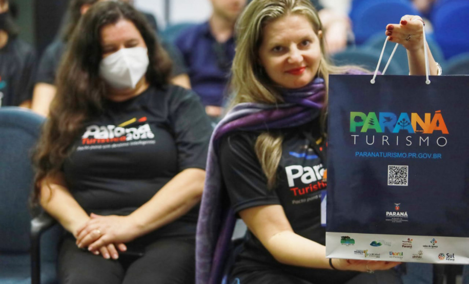 Governo entrega os planos operacionais para as 15 regiões turísticas do Paraná até 2024 - Curitiba, 28/04/2022