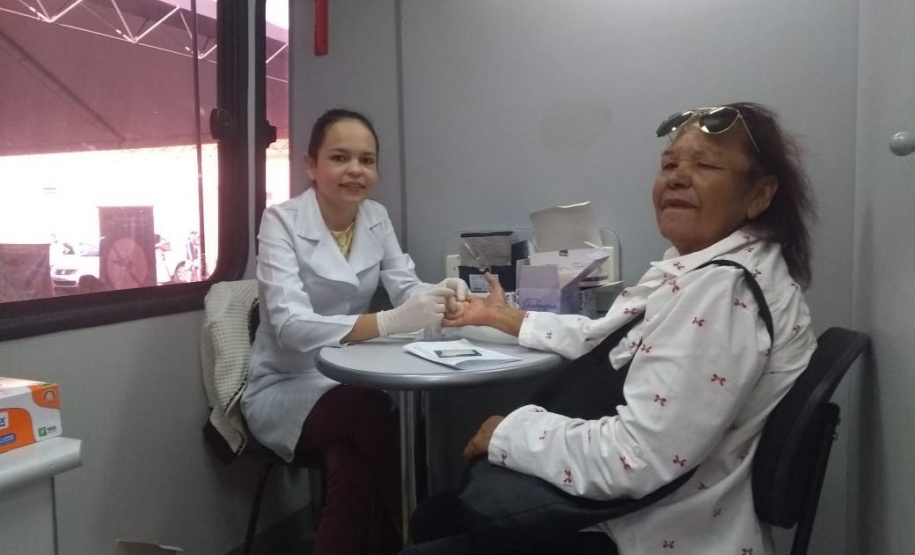 Governo do Paraná leva serviços gratuitos do Ônibus Lilas a Paiçandu, Distrito de Água Boa, Corumbataí do Sul e Borrazópolis