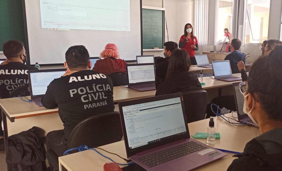 PCPR desenvolve nova matriz curricular para formação e atualização de policiais civis do Estado