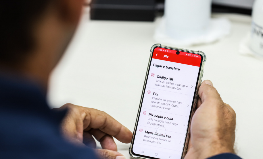 Procon-PR alerta para novo golpe envolvendo o uso do Pix