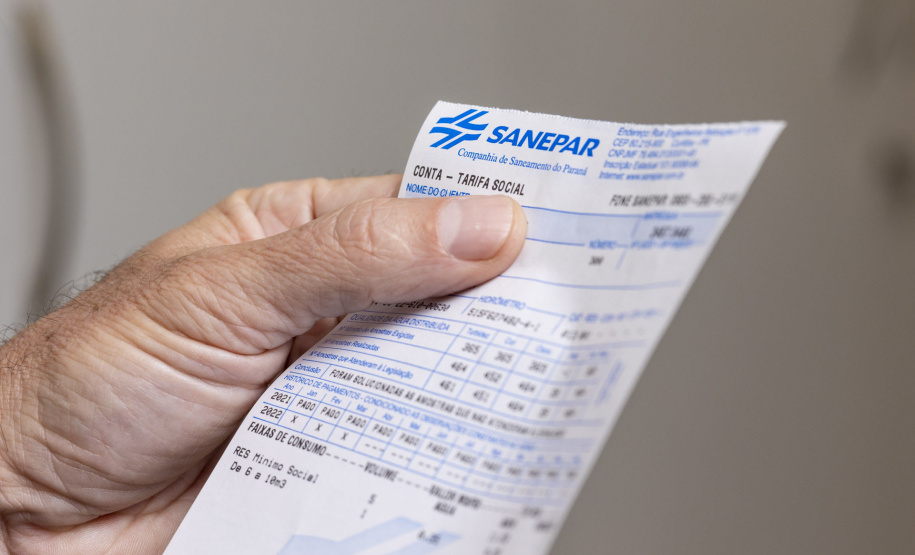 Água Solidária da Sanepar já beneficia cerca de 230 mil famílias