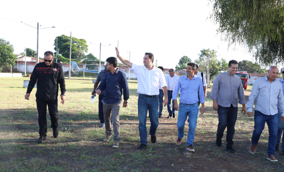 Governador confirma investimentos de R$ 3,3 milhões para ações em Curiúva