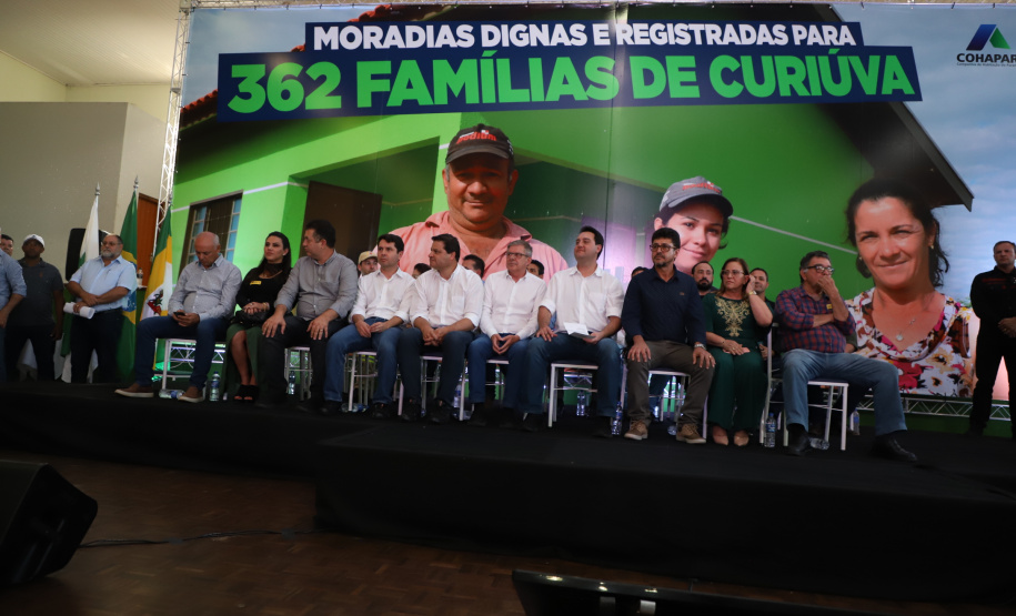 Governador confirma investimentos de R$ 3,3 milhões para ações em Curiúva